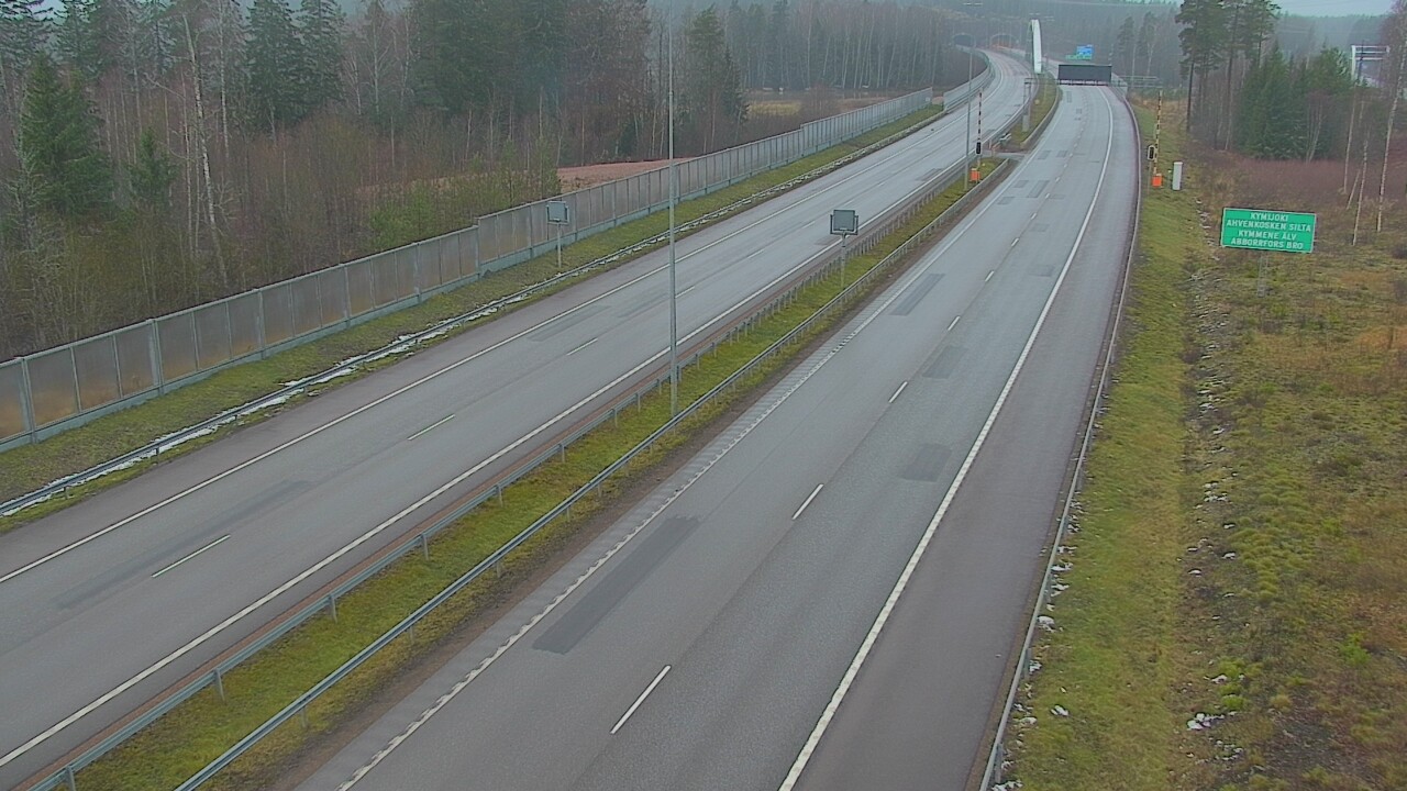 Weather Camera Image Väg 7 Pyttis Marnadsbacken , bom, öst, Pyhtää, Kymenlaakso