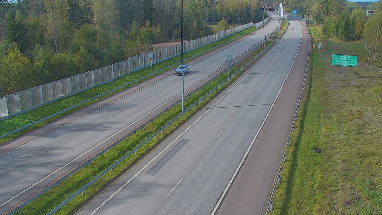 Weather Camera Image Väg 7 Pyttis Marnadsbacken , bom, öst, Pyhtää, Kymenlaakso