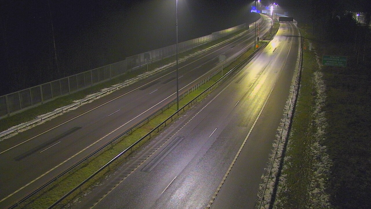 Weather Camera Image Väg 7 Pyttis Marnadsbacken , bom, öst, Pyhtää, Kymenlaakso