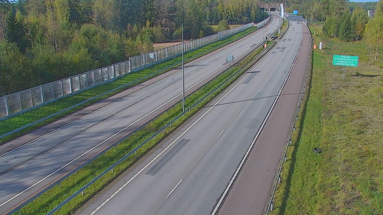 Weather Camera Image Väg 7 Pyttis Marnadsbacken , bom, öst, Pyhtää, Kymenlaakso