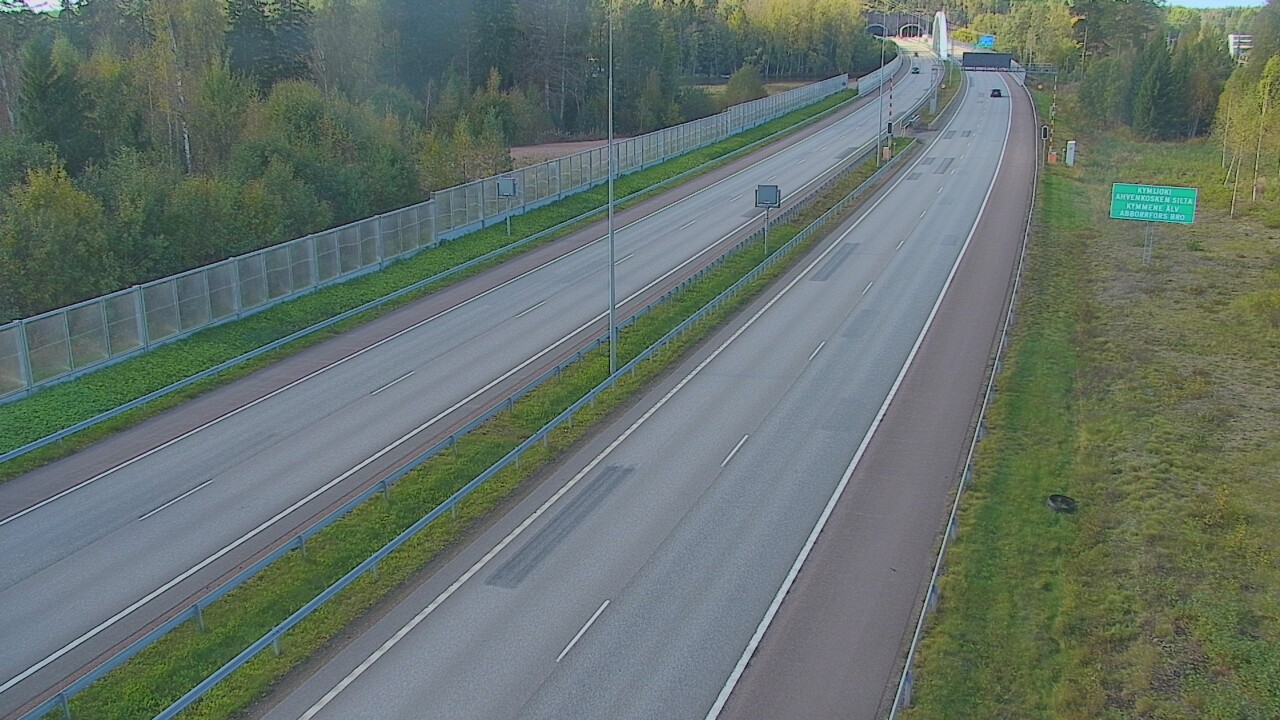 Weather Camera Image Väg 7 Pyttis Marnadsbacken , bom, öst, Pyhtää, Kymenlaakso