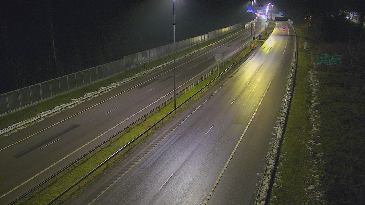 Weather Camera Image Väg 7 Pyttis Marnadsbacken , bom, öst, Pyhtää, Kymenlaakso