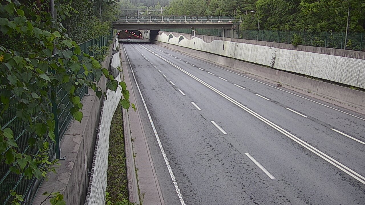 Weather Camera Image Road 102 Espoo Hiidenkallion tunneli, suuaukko north., Espoo, Uusimaa