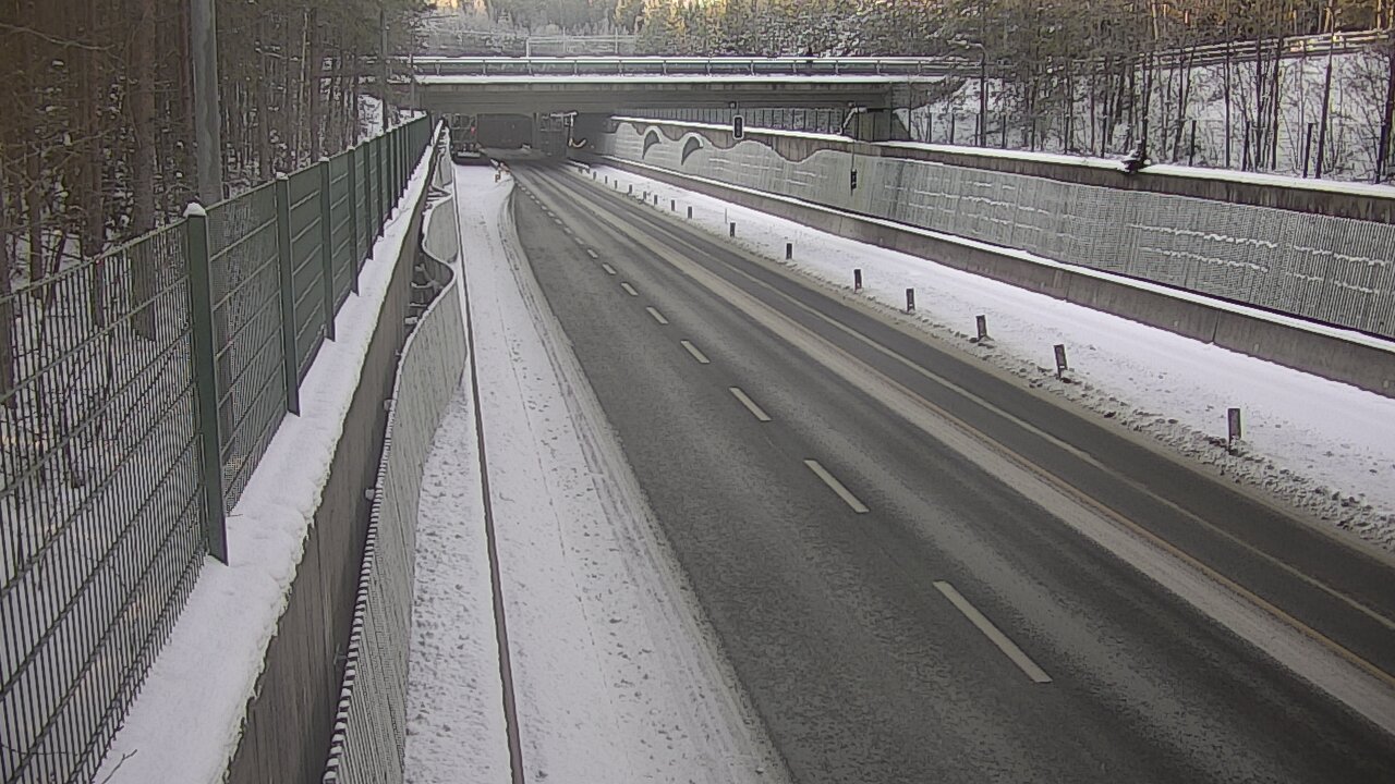 Kelikamerat Kuva Tie 102 Espoo Hiidenkallion tunneli, suuaukko pohj., Espoo, Uusimaa