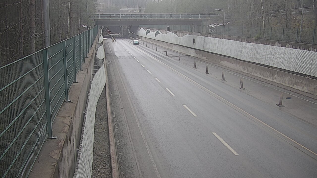 Weather Camera Image Väg 102 Esbo Hiidenkallio tunnel, suuaukko nord., Espoo, Uusimaa