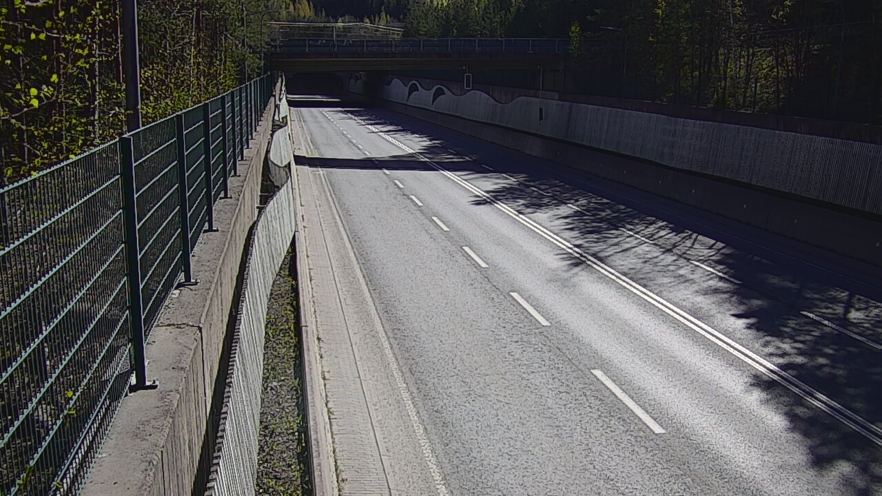 Kelikamerat Kuva Tie 102 Espoo Hiidenkallion tunneli, suuaukko pohj., Espoo, Uusimaa
