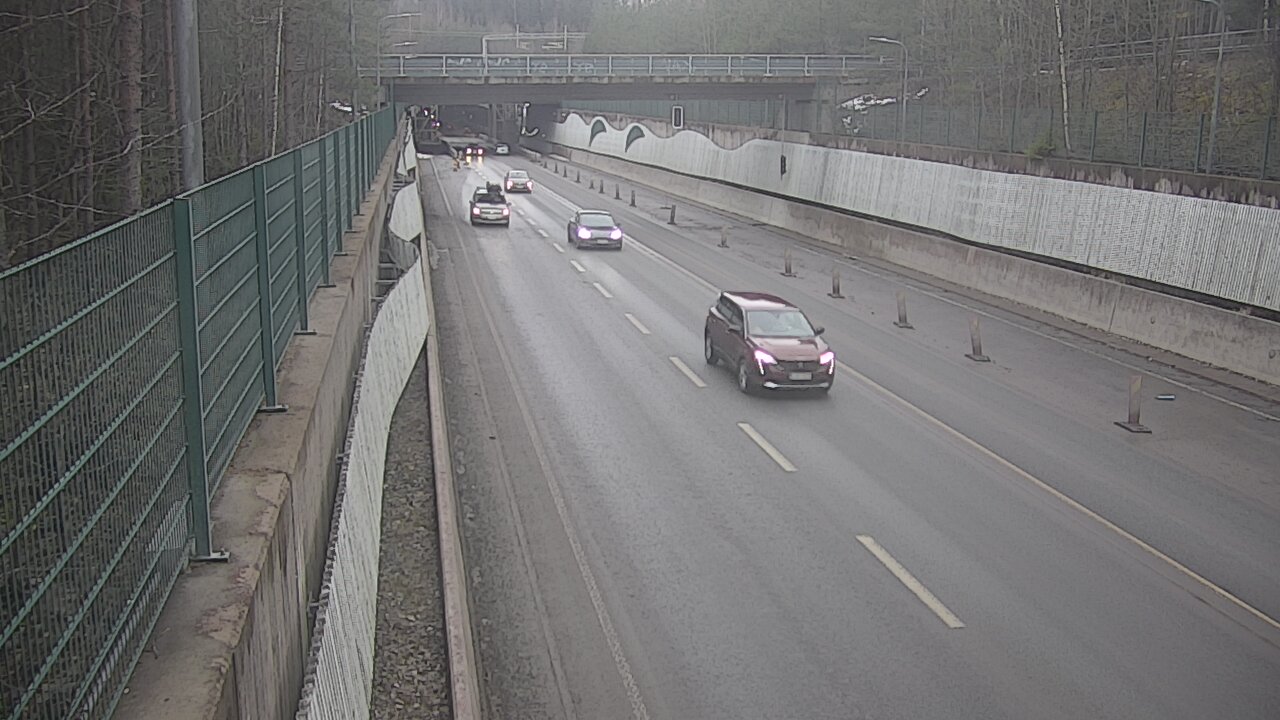 Weather Camera Image Väg 102 Esbo Hiidenkallio tunnel, suuaukko nord., Espoo, Uusimaa