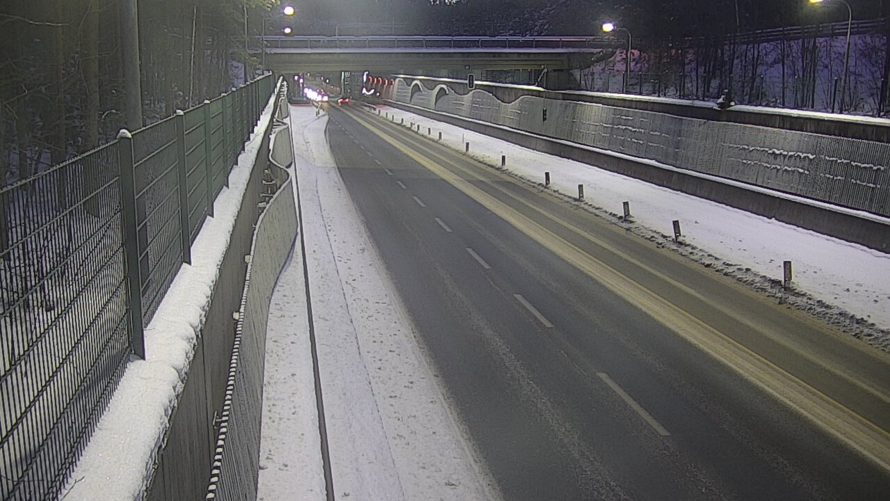 Kelikamerat Kuva Tie 102 Espoo Hiidenkallion tunneli, suuaukko pohj., Espoo, Uusimaa