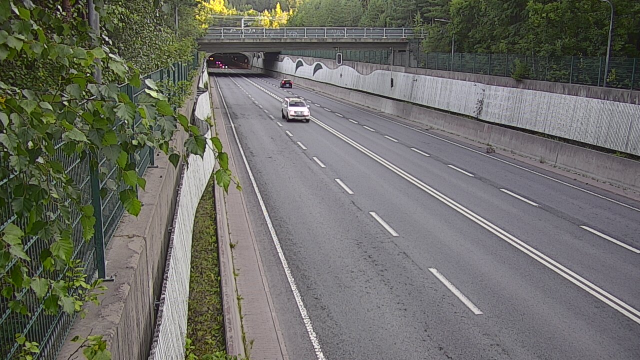 Kelikamerat Kuva Tie 102 Espoo Hiidenkallion tunneli, suuaukko pohj., Espoo, Uusimaa