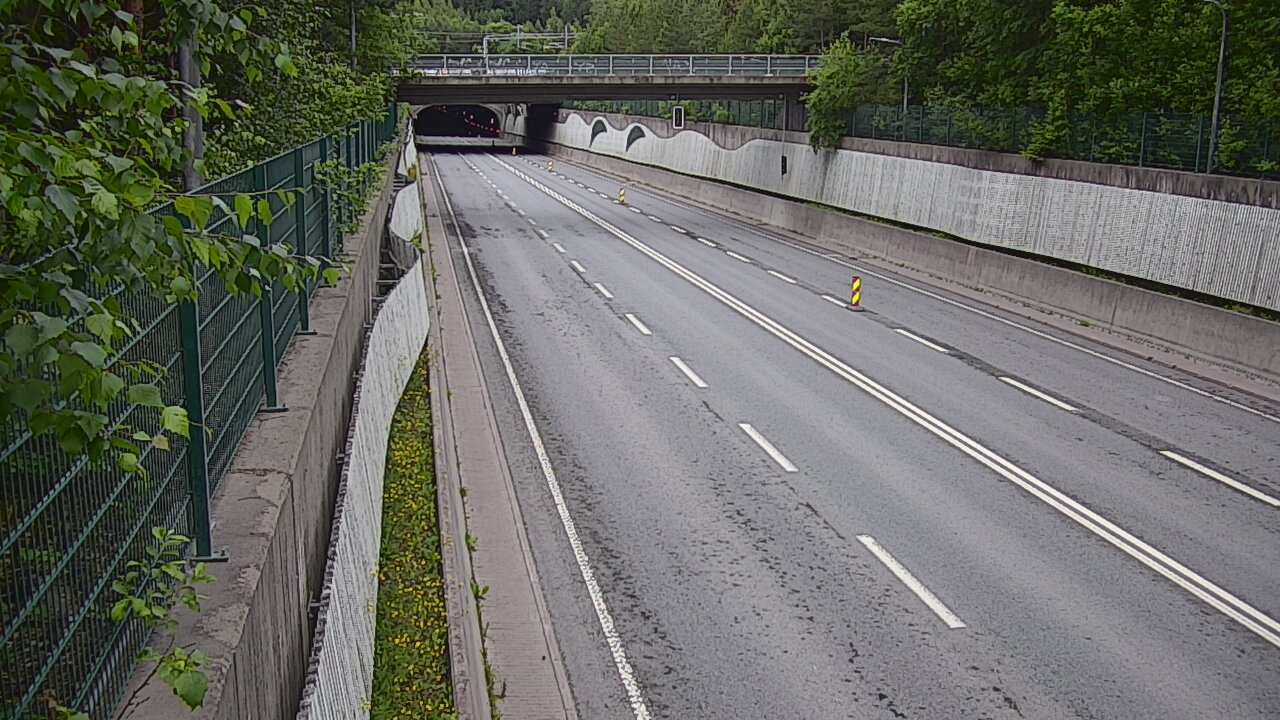 Kelikamerat Kuva Tie 102 Espoo Hiidenkallion tunneli, suuaukko pohj., Espoo, Uusimaa