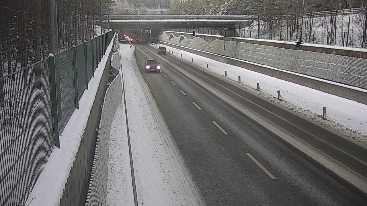 Kelikamerat Kuva Tie 102 Espoo Hiidenkallion tunneli, suuaukko pohj., Espoo, Uusimaa