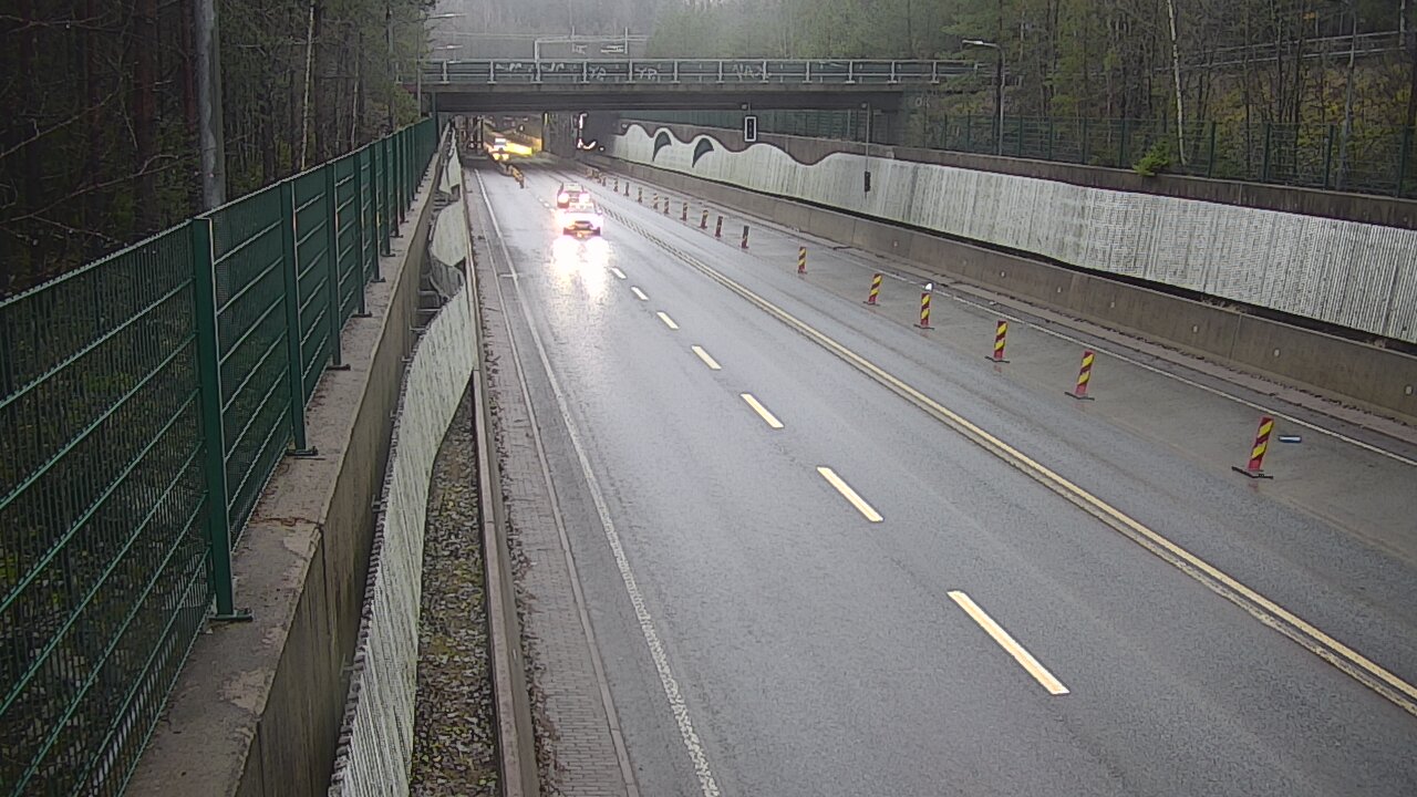 Weather Camera Image Road 102 Espoo Hiidenkallion tunneli, suuaukko north., Espoo, Uusimaa