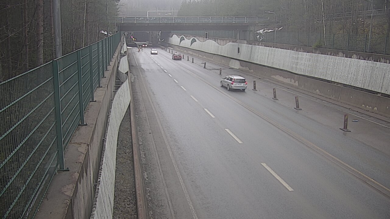 Weather Camera Image Väg 102 Esbo Hiidenkallio tunnel, suuaukko nord., Espoo, Uusimaa