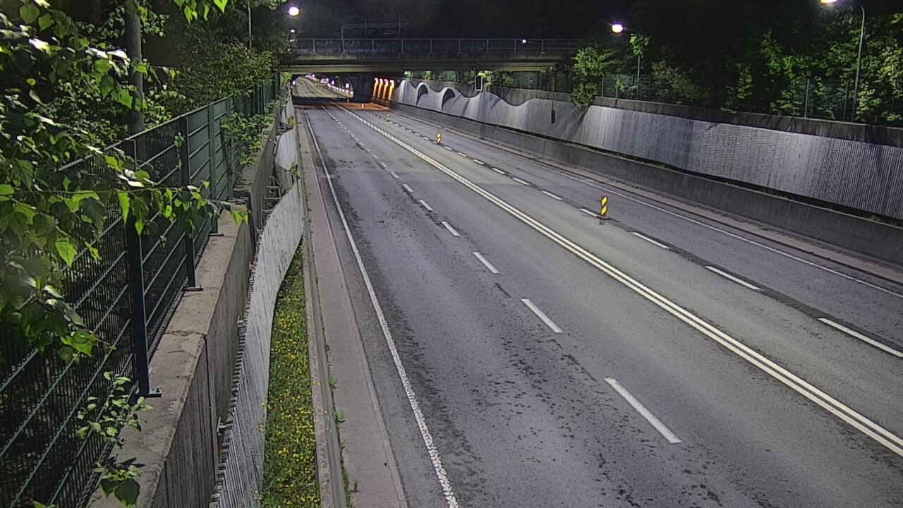 Kelikamerat Kuva Tie 102 Espoo Hiidenkallion tunneli, suuaukko pohj., Espoo, Uusimaa