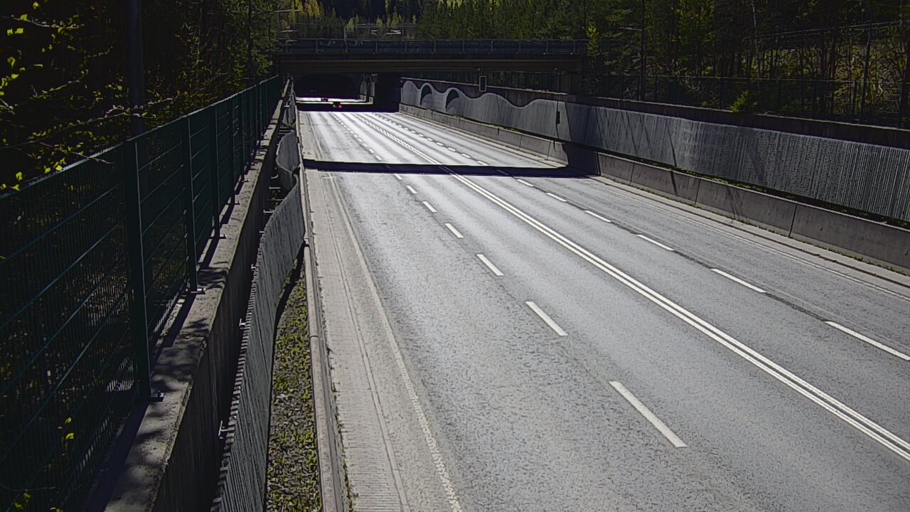 Kelikamerat Kuva Tie 102 Espoo Hiidenkallion tunneli, suuaukko pohj., Espoo, Uusimaa