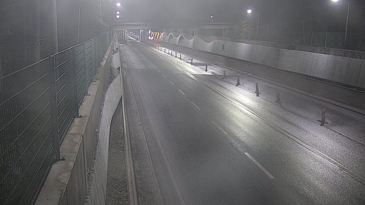 Kelikamerat Kuva Tie 102 Espoo Hiidenkallion tunneli, suuaukko pohj., Espoo, Uusimaa