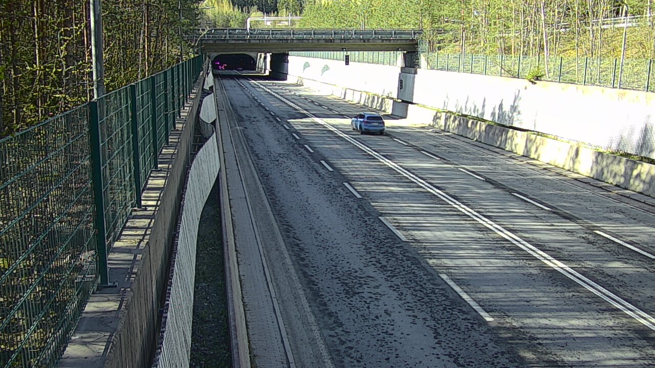 Kelikamerat Kuva Tie 102 Espoo Hiidenkallion tunneli, suuaukko pohj., Espoo, Uusimaa