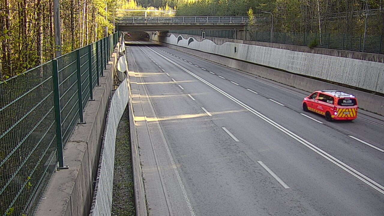 Kelikamerat Kuva Tie 102 Espoo Hiidenkallion tunneli, suuaukko pohj., Espoo, Uusimaa