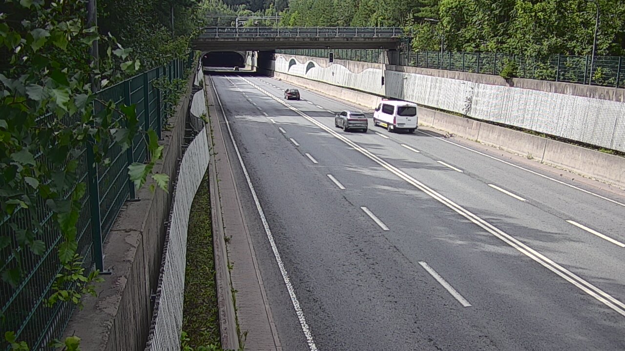 Weather Camera Image Road 102 Espoo Hiidenkallion tunneli, suuaukko north., Espoo, Uusimaa