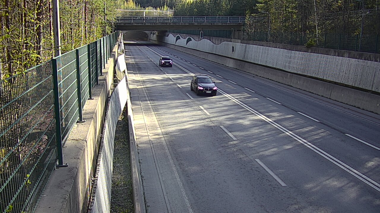 Kelikamerat Kuva Tie 102 Espoo Hiidenkallion tunneli, suuaukko pohj., Espoo, Uusimaa