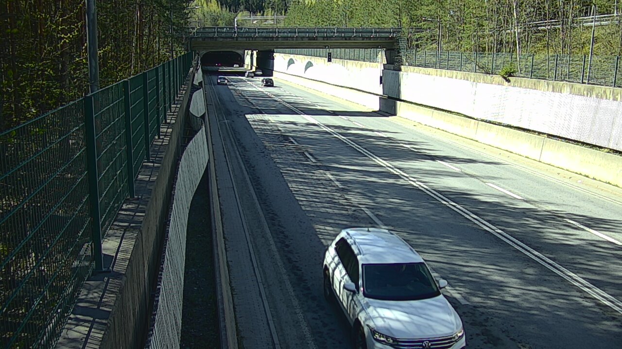 Kelikamerat Kuva Tie 102 Espoo Hiidenkallion tunneli, suuaukko pohj., Espoo, Uusimaa
