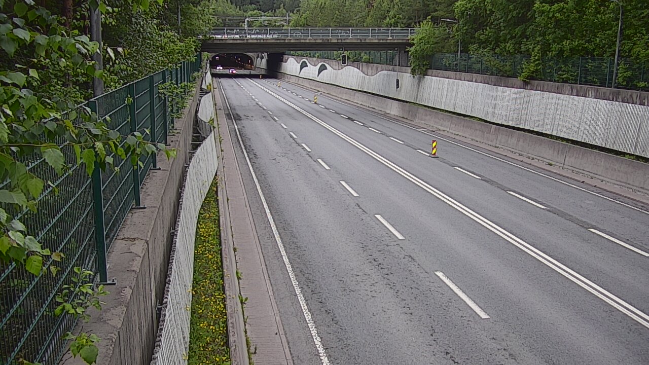 Kelikamerat Kuva Tie 102 Espoo Hiidenkallion tunneli, suuaukko pohj., Espoo, Uusimaa