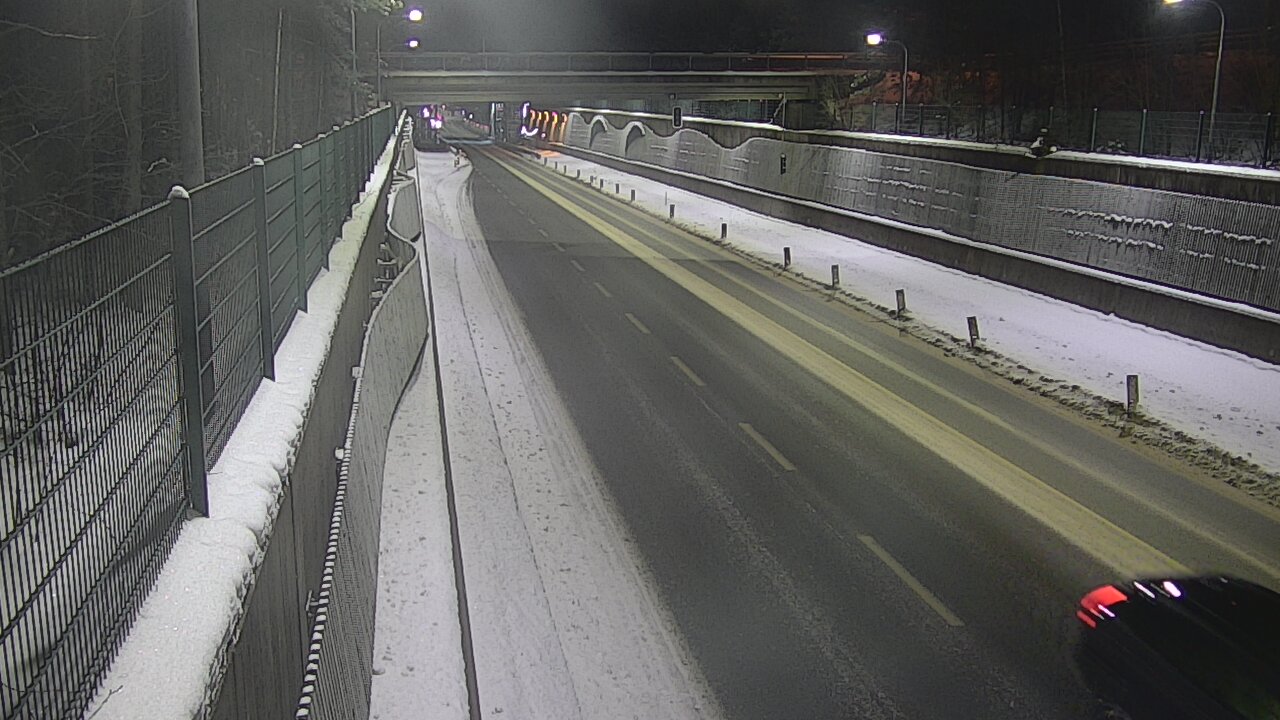 Kelikamerat Kuva Tie 102 Espoo Hiidenkallion tunneli, suuaukko pohj., Espoo, Uusimaa