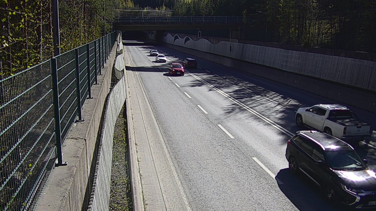Kelikamerat Kuva Tie 102 Espoo Hiidenkallion tunneli, suuaukko pohj., Espoo, Uusimaa