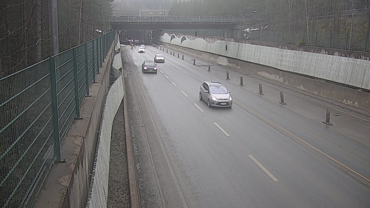 Weather Camera Image Väg 102 Esbo Hiidenkallio tunnel, suuaukko nord., Espoo, Uusimaa