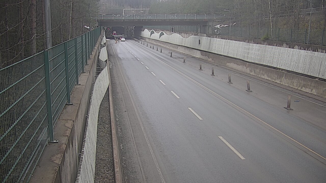 Weather Camera Image Väg 102 Esbo Hiidenkallio tunnel, suuaukko nord., Espoo, Uusimaa