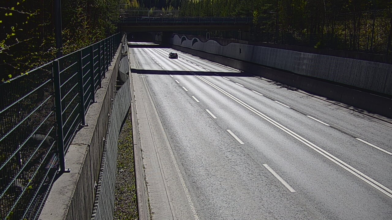 Kelikamerat Kuva Tie 102 Espoo Hiidenkallion tunneli, suuaukko pohj., Espoo, Uusimaa