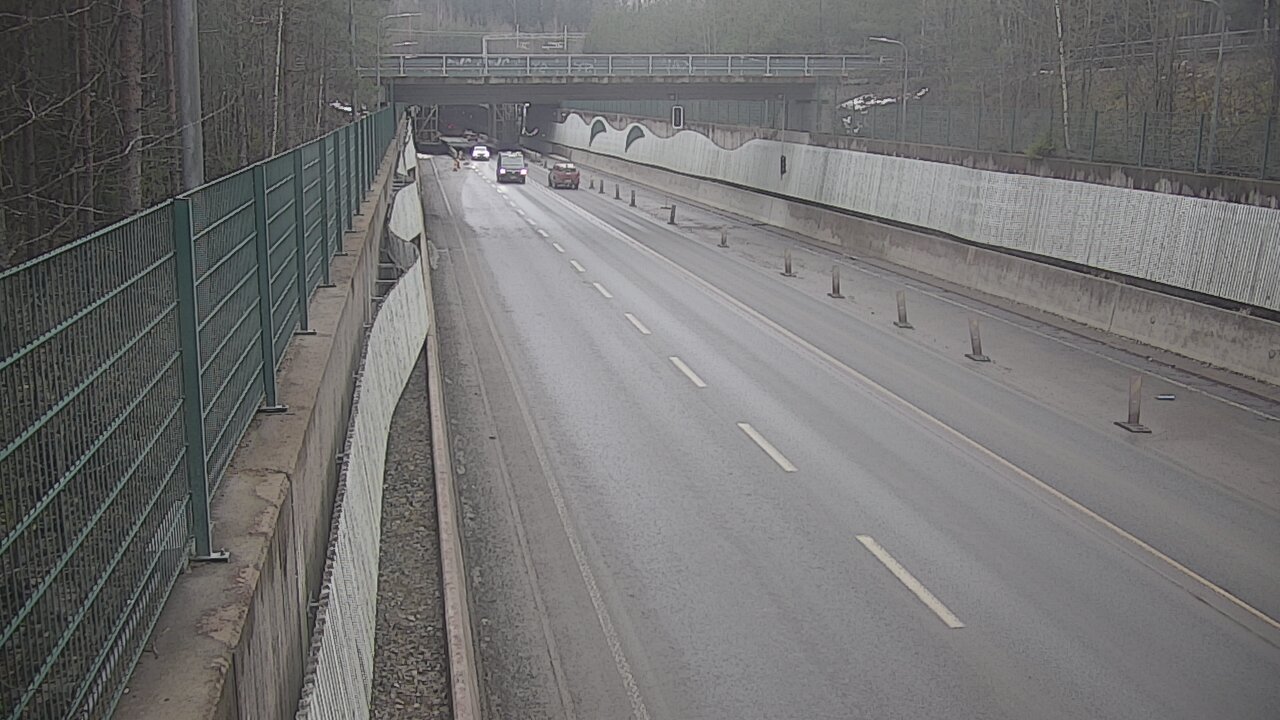 Weather Camera Image Väg 102 Esbo Hiidenkallio tunnel, suuaukko nord., Espoo, Uusimaa