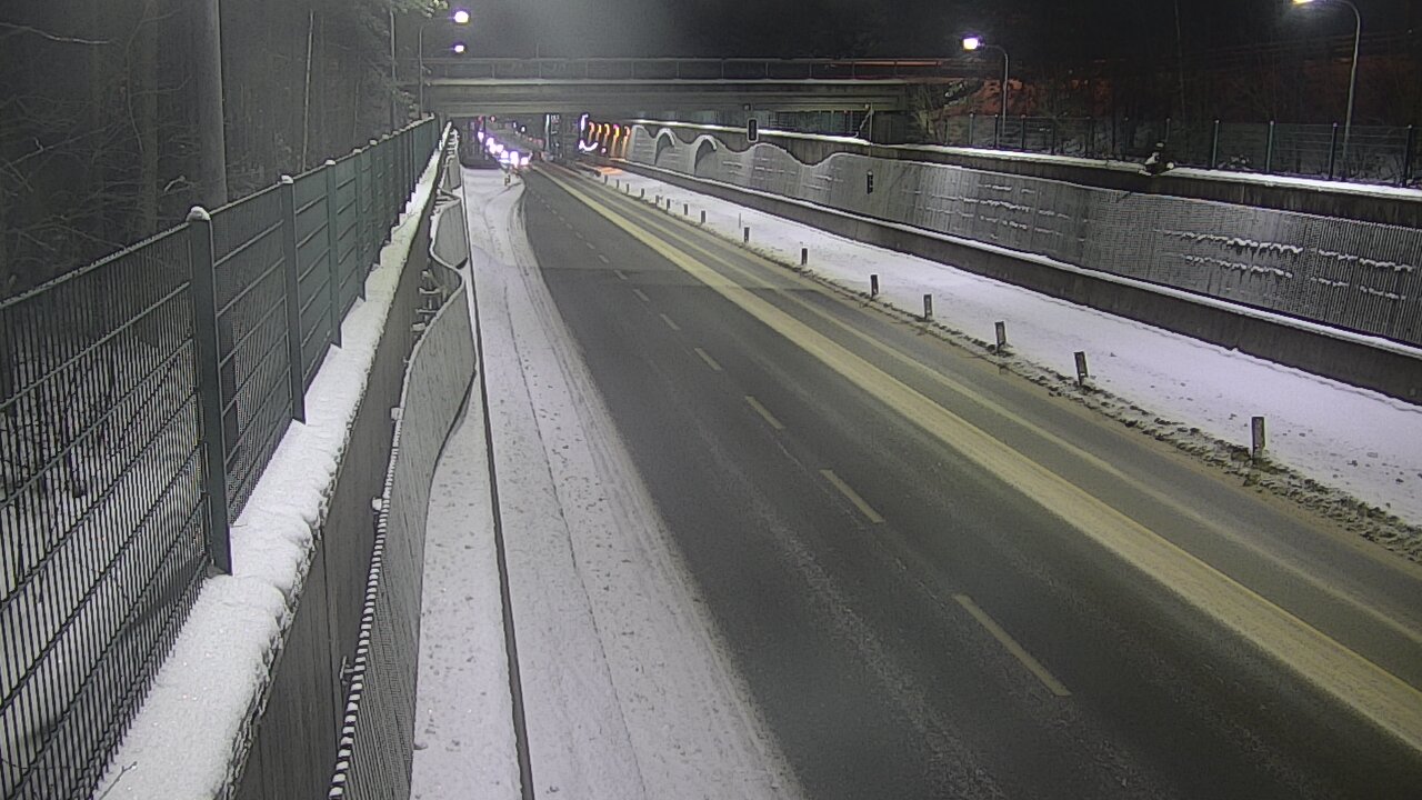 Kelikamerat Kuva Tie 102 Espoo Hiidenkallion tunneli, suuaukko pohj., Espoo, Uusimaa