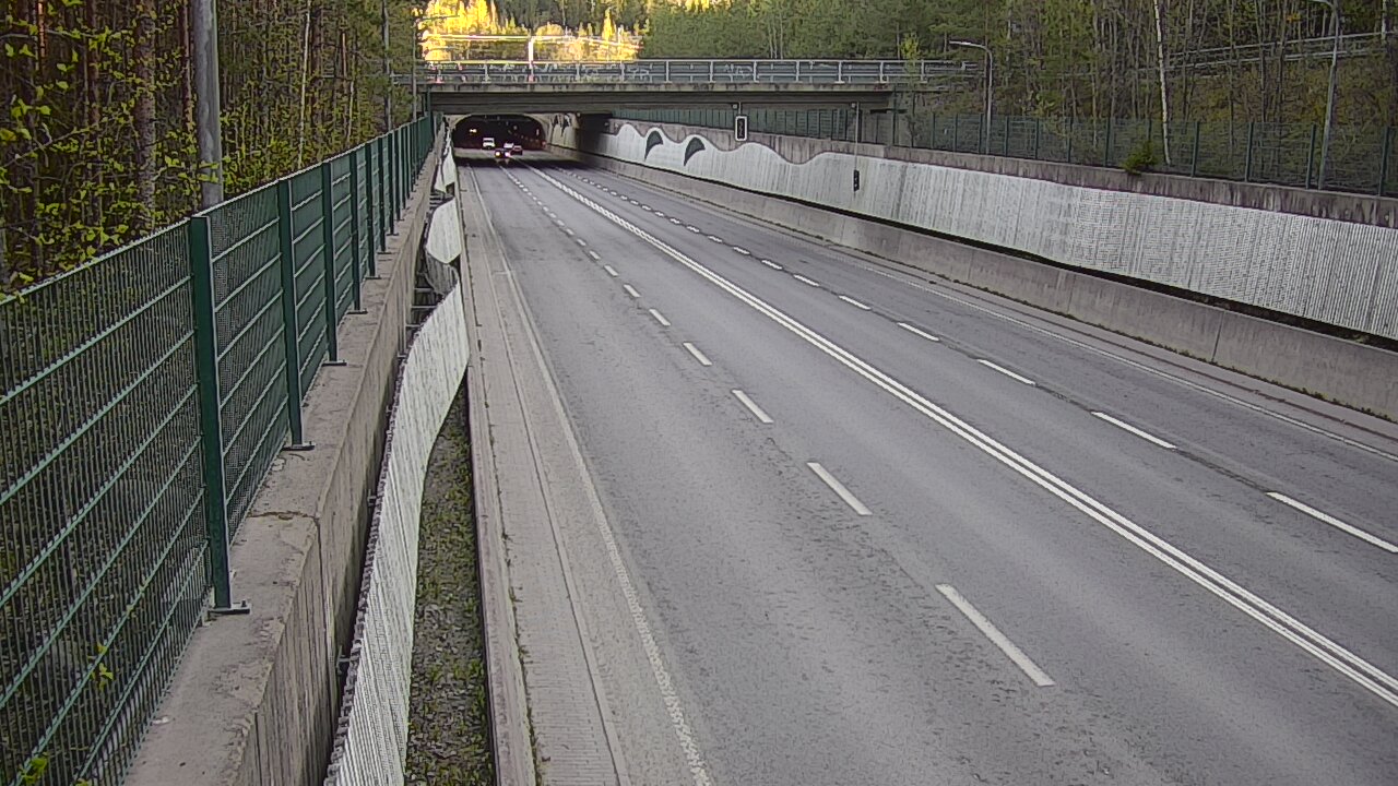 Kelikamerat Kuva Tie 102 Espoo Hiidenkallion tunneli, suuaukko pohj., Espoo, Uusimaa