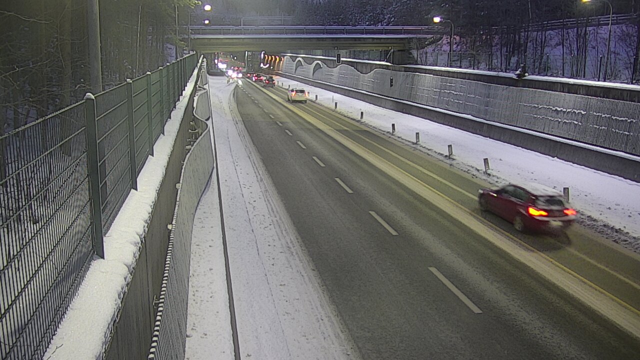 Kelikamerat Kuva Tie 102 Espoo Hiidenkallion tunneli, suuaukko pohj., Espoo, Uusimaa