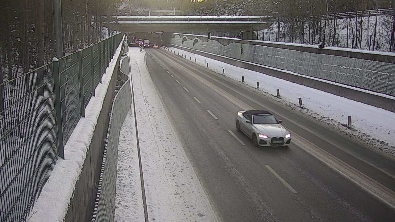 Kelikamerat Kuva Tie 102 Espoo Hiidenkallion tunneli, suuaukko pohj., Espoo, Uusimaa