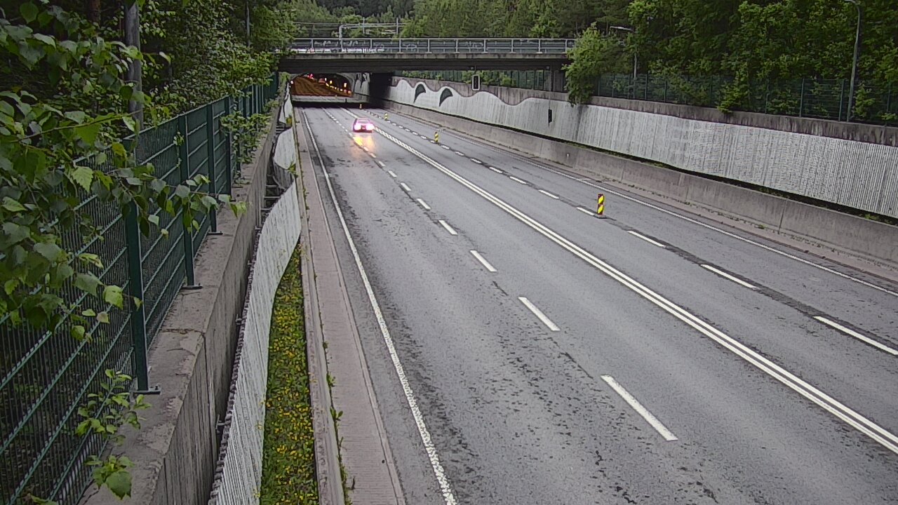Kelikamerat Kuva Tie 102 Espoo Hiidenkallion tunneli, suuaukko pohj., Espoo, Uusimaa