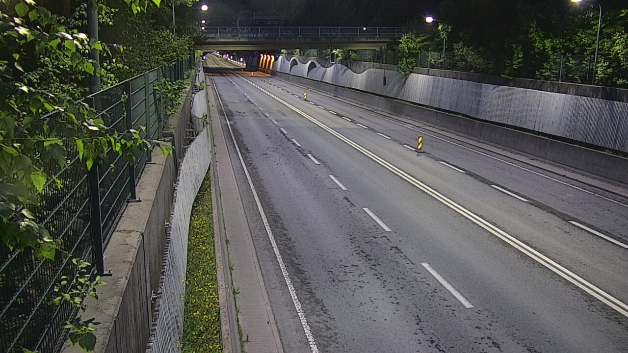 Kelikamerat Kuva Tie 102 Espoo Hiidenkallion tunneli, suuaukko pohj., Espoo, Uusimaa