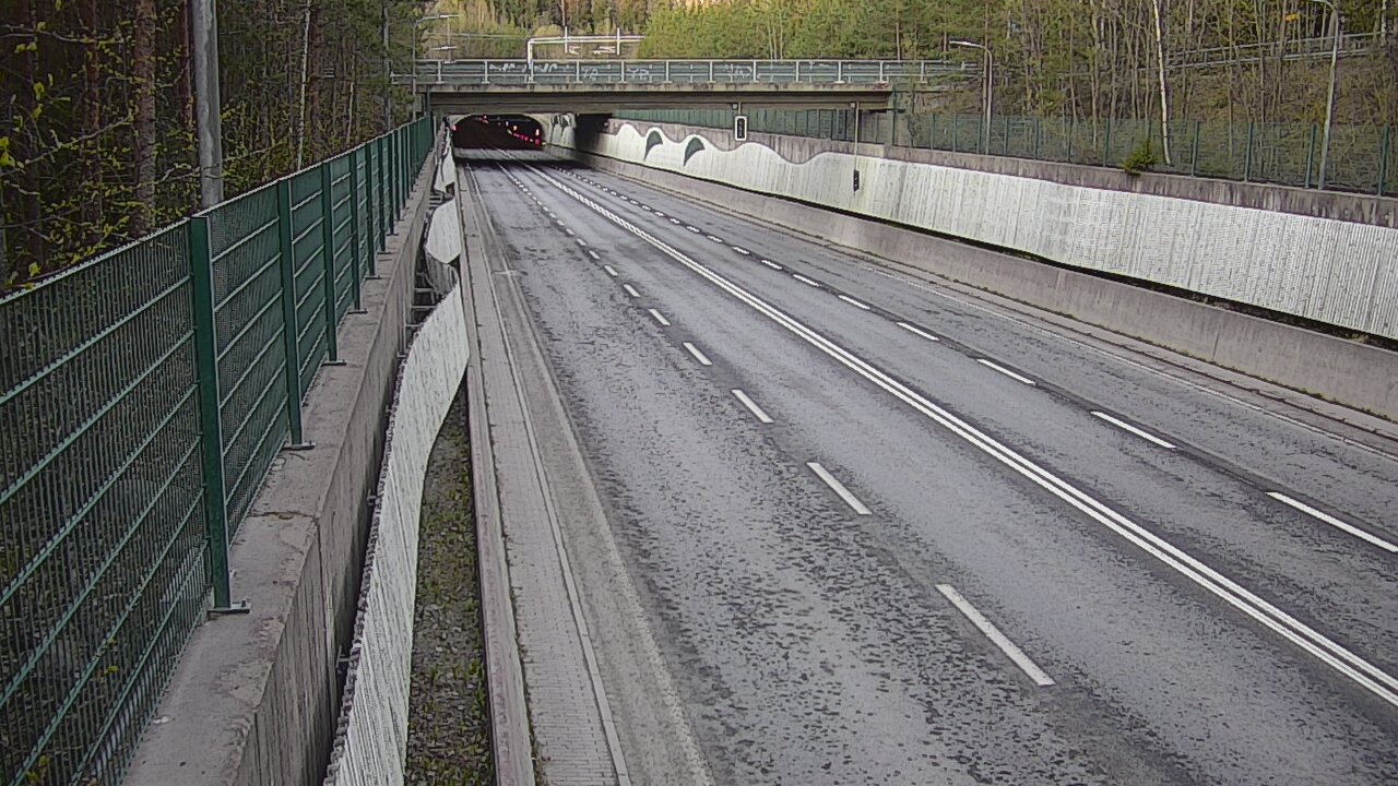 Kelikamerat Kuva Tie 102 Espoo Hiidenkallion tunneli, suuaukko pohj., Espoo, Uusimaa