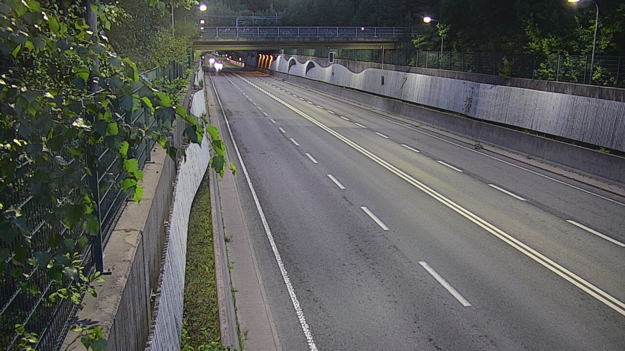 Kelikamerat Kuva Tie 102 Espoo Hiidenkallion tunneli, suuaukko pohj., Espoo, Uusimaa
