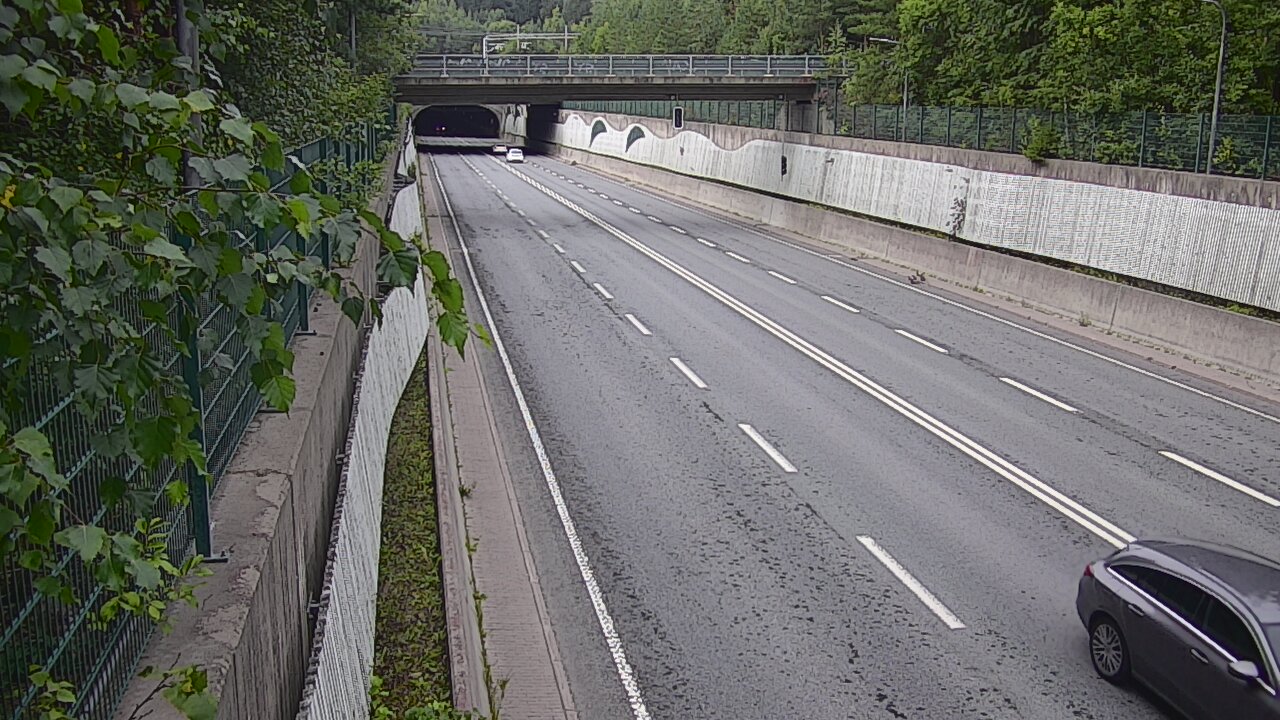Weather Camera Image Road 102 Espoo Hiidenkallion tunneli, suuaukko north., Espoo, Uusimaa