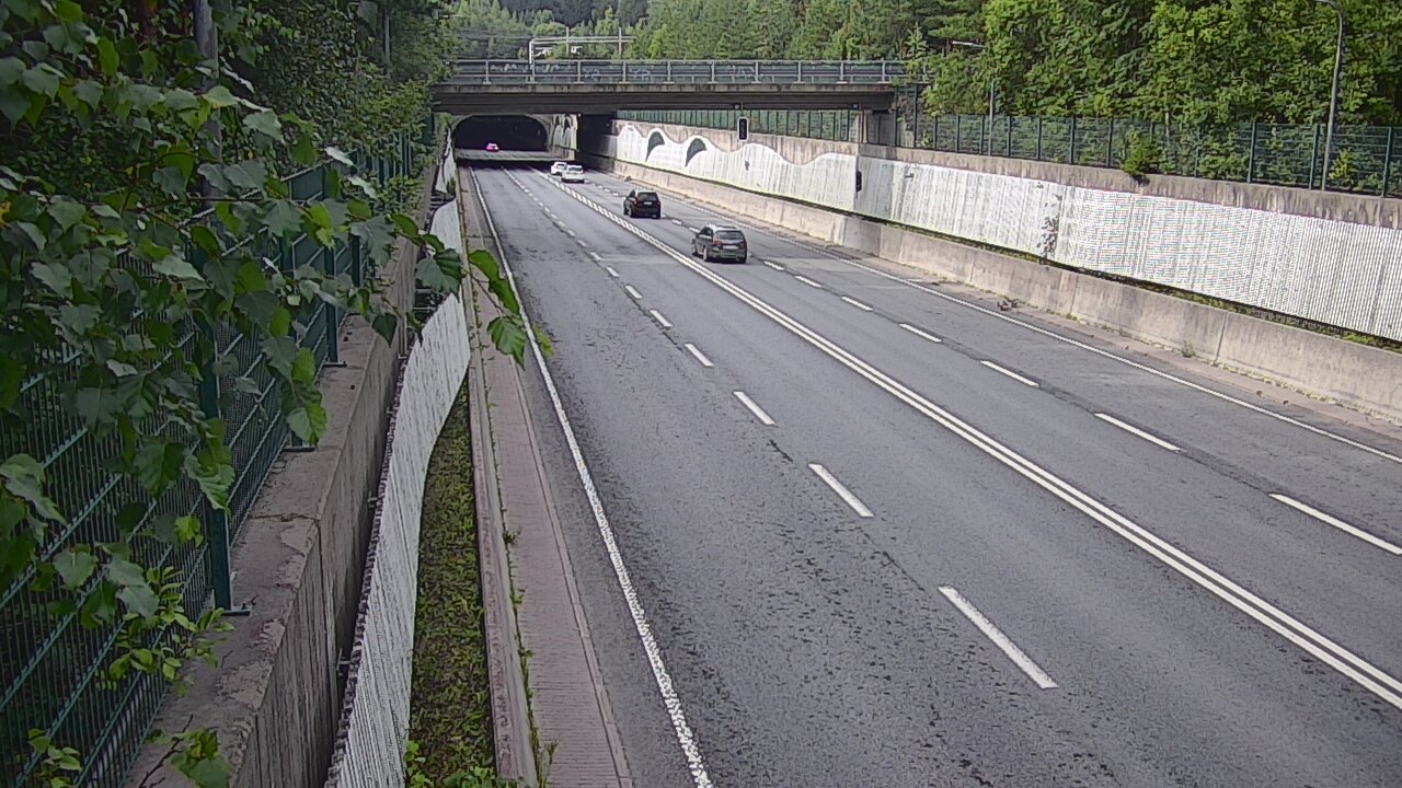 Weather Camera Image Road 102 Espoo Hiidenkallion tunneli, suuaukko north., Espoo, Uusimaa