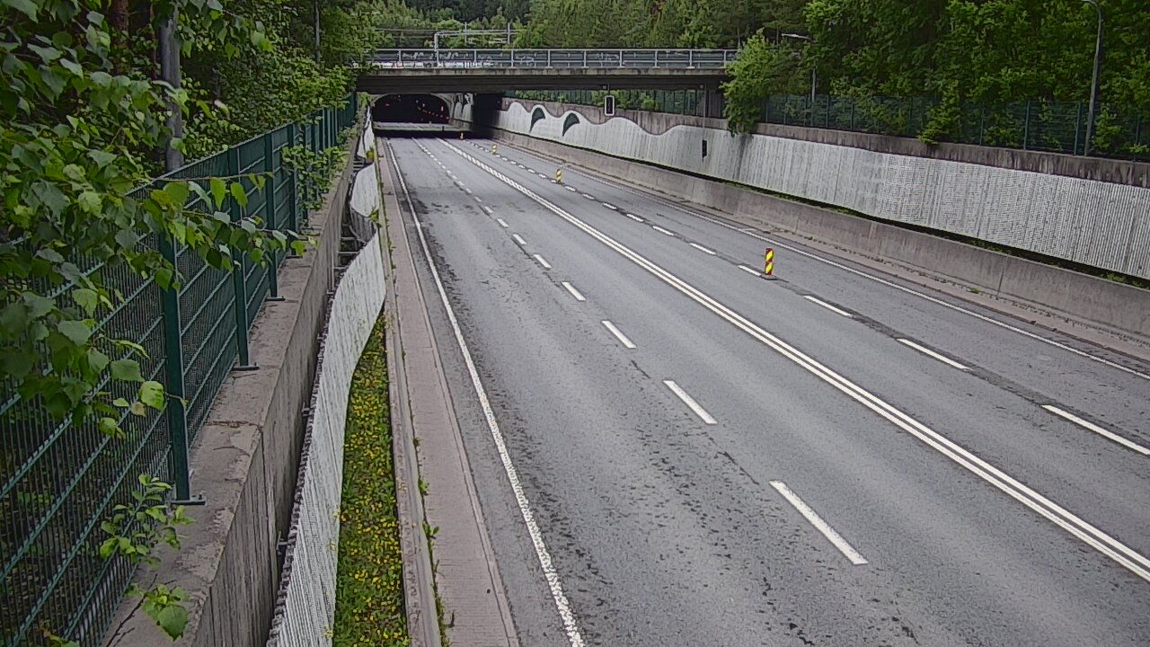 Kelikamerat Kuva Tie 102 Espoo Hiidenkallion tunneli, suuaukko pohj., Espoo, Uusimaa