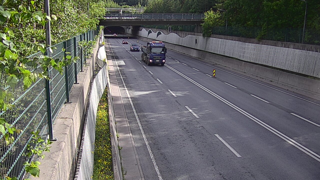 Kelikamerat Kuva Tie 102 Espoo Hiidenkallion tunneli, suuaukko pohj., Espoo, Uusimaa