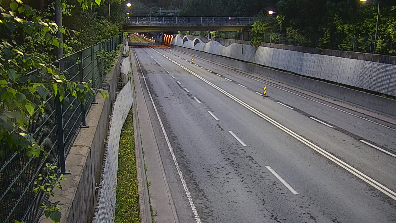 Kelikamerat Kuva Tie 102 Espoo Hiidenkallion tunneli, suuaukko pohj., Espoo, Uusimaa