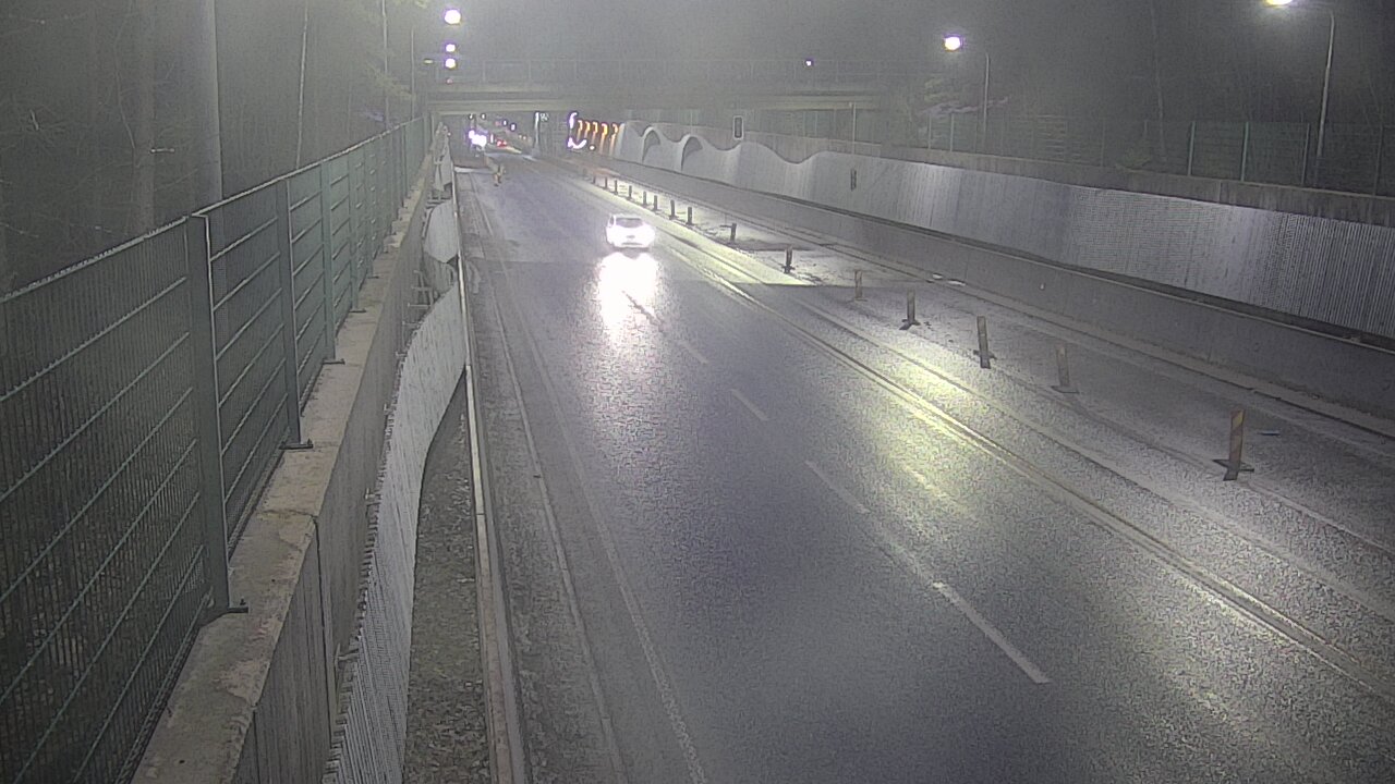 Kelikamerat Kuva Tie 102 Espoo Hiidenkallion tunneli, suuaukko pohj., Espoo, Uusimaa