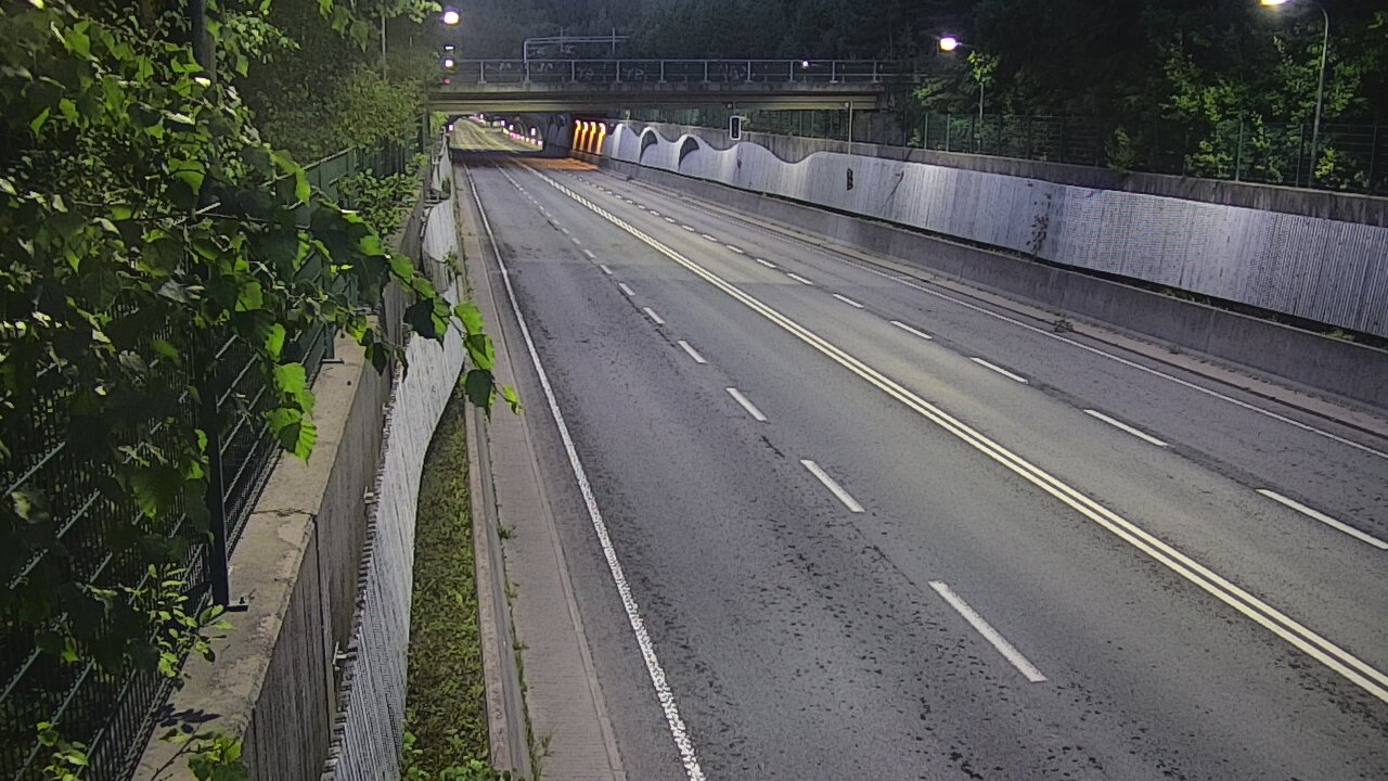 Kelikamerat Kuva Tie 102 Espoo Hiidenkallion tunneli, suuaukko pohj., Espoo, Uusimaa