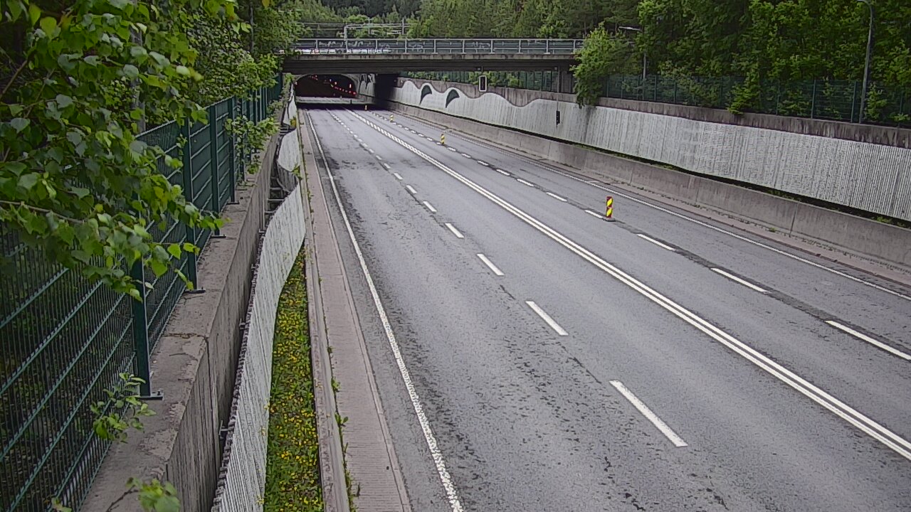 Kelikamerat Kuva Tie 102 Espoo Hiidenkallion tunneli, suuaukko pohj., Espoo, Uusimaa
