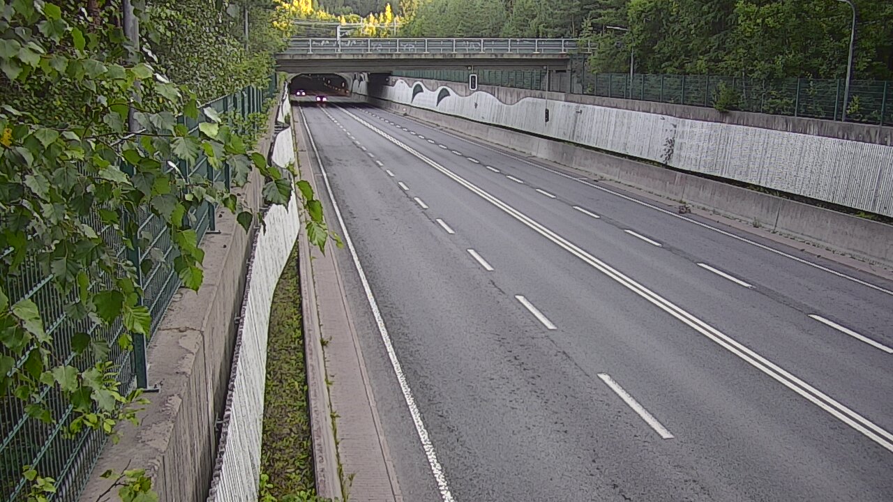Kelikamerat Kuva Tie 102 Espoo Hiidenkallion tunneli, suuaukko pohj., Espoo, Uusimaa