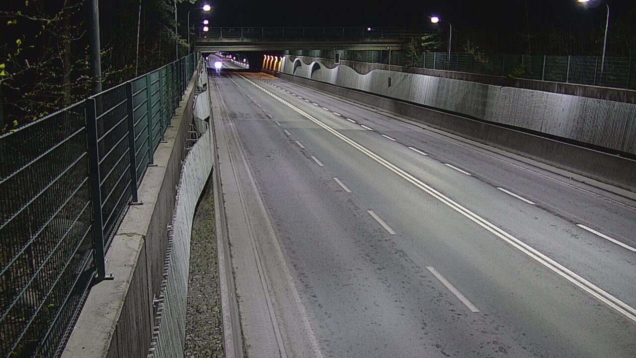 Kelikamerat Kuva Tie 102 Espoo Hiidenkallion tunneli, suuaukko pohj., Espoo, Uusimaa